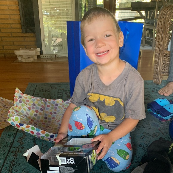 Meet your Posher, Rebecca D. - Picture 6 of 7